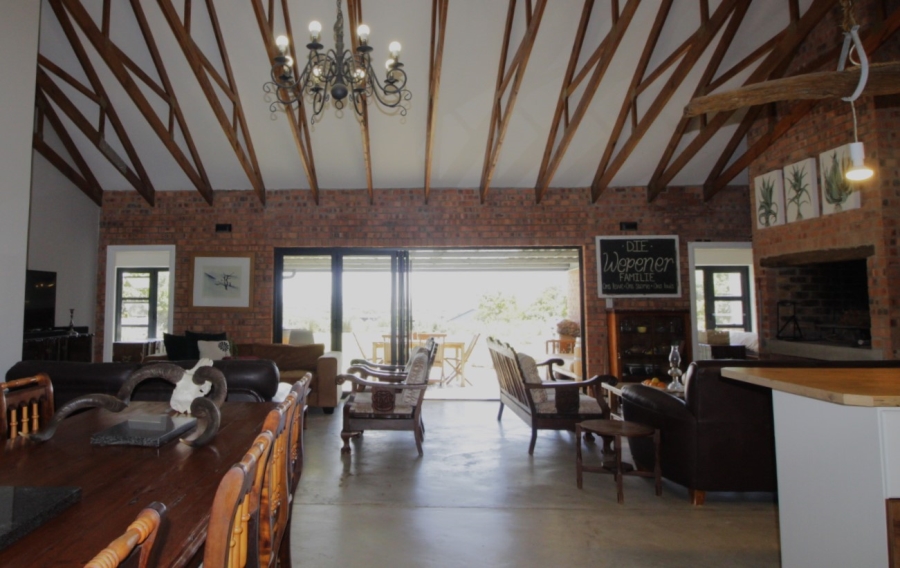 4 Bedroom Property for Sale in Paradise Beach Eastern Cape